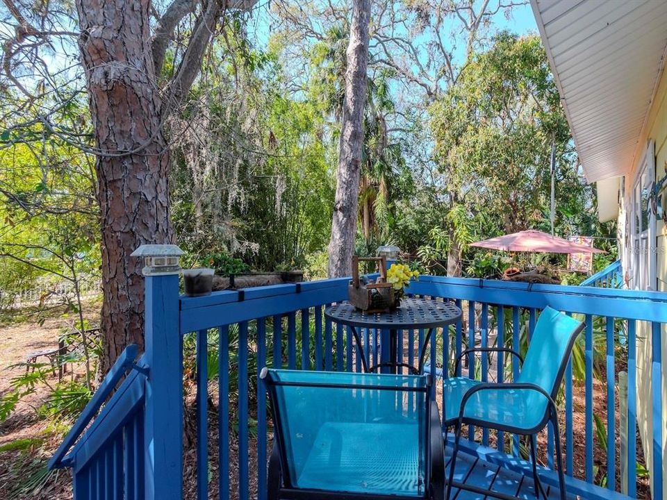 Active With Contract: $525,000 (3 beds, 2 baths, 1438 Square Feet)