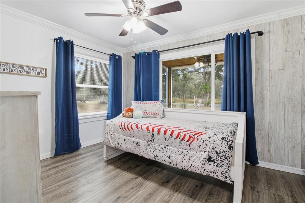 For Sale: $460,000 (4 beds, 2 baths, 1436 Square Feet)