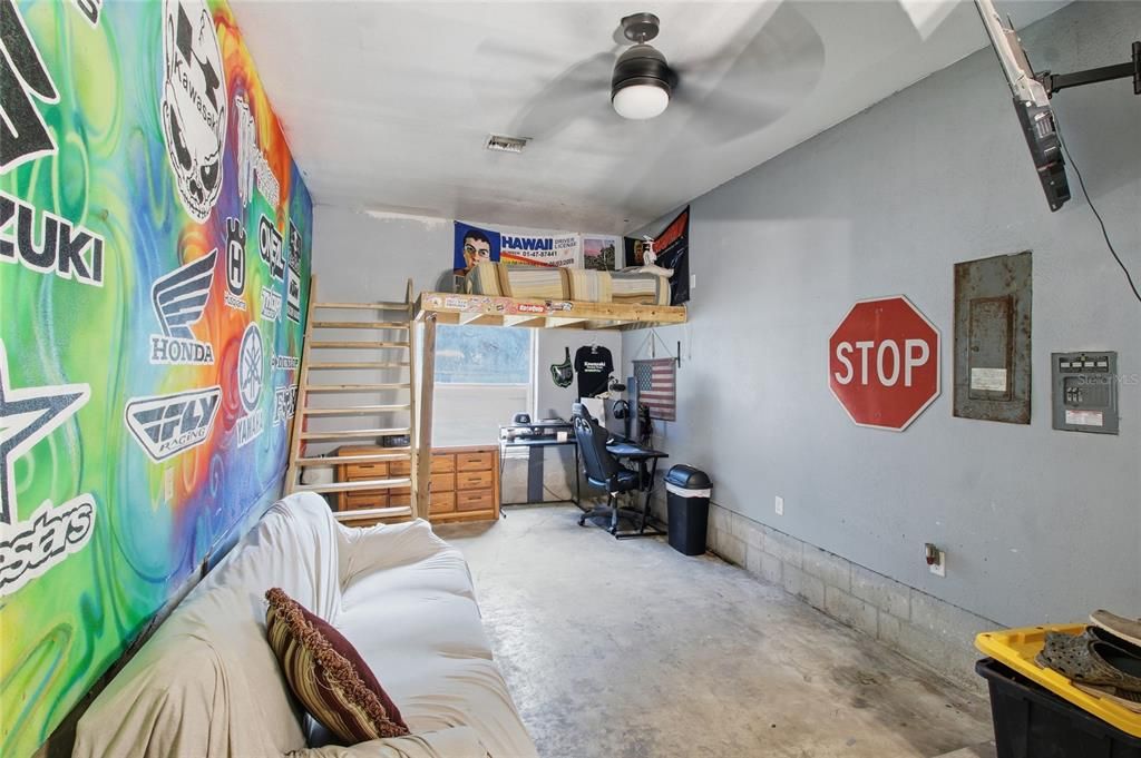 For Sale: $460,000 (4 beds, 2 baths, 1436 Square Feet)