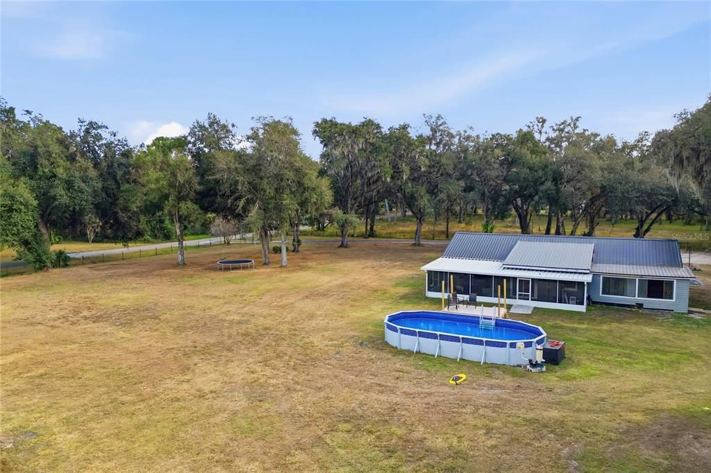 For Sale: $460,000 (4 beds, 2 baths, 1436 Square Feet)