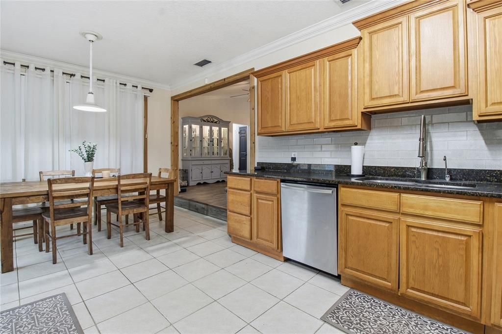 For Sale: $460,000 (4 beds, 2 baths, 1436 Square Feet)