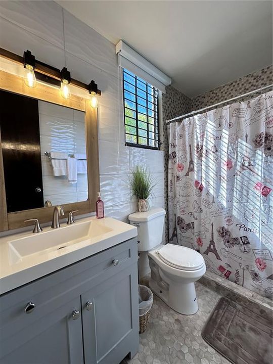 For Sale: $710,000 (4 beds, 2 baths, 2650 Square Feet)