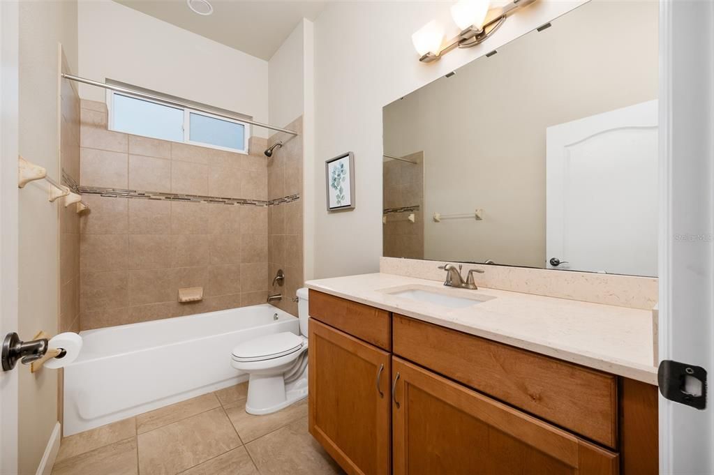 For Sale: $349,900 (3 beds, 2 baths, 1572 Square Feet)
