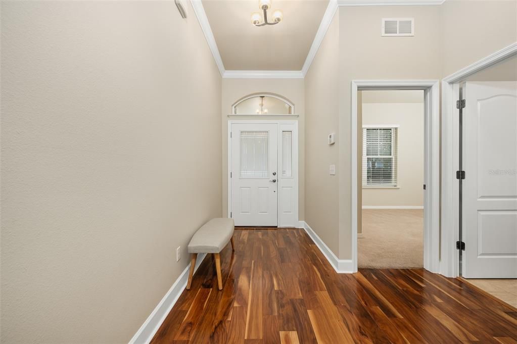 For Sale: $349,900 (3 beds, 2 baths, 1572 Square Feet)