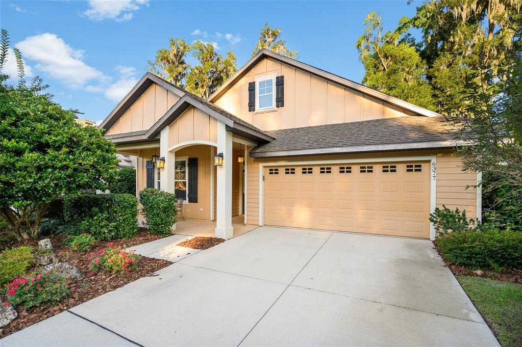 For Sale: $349,900 (3 beds, 2 baths, 1572 Square Feet)