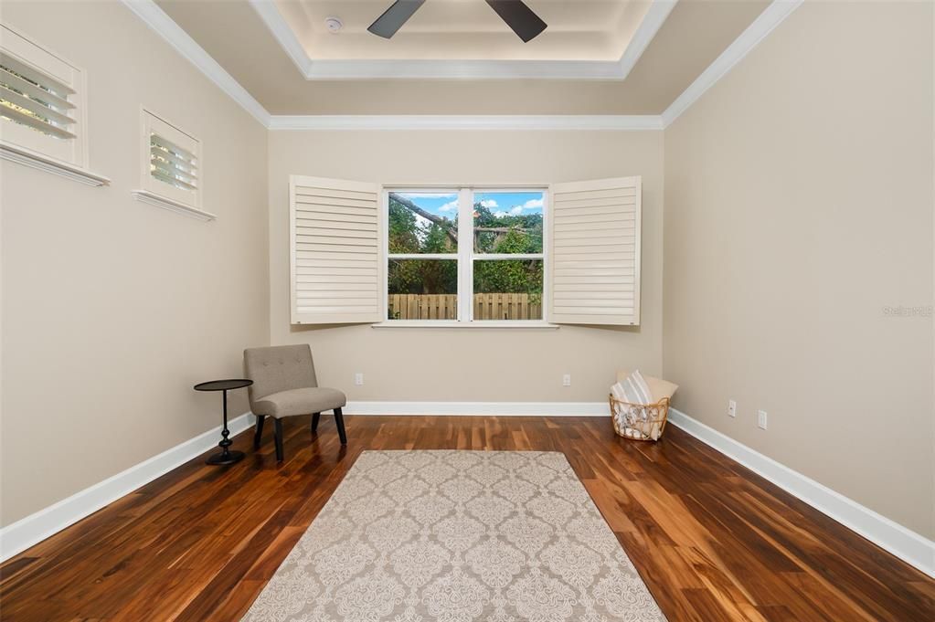 For Sale: $349,900 (3 beds, 2 baths, 1572 Square Feet)