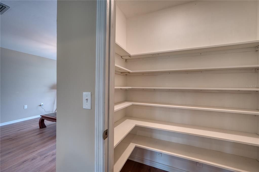 待售: $315,000 (3 贝兹, 2 浴室, 1692 平方英尺)