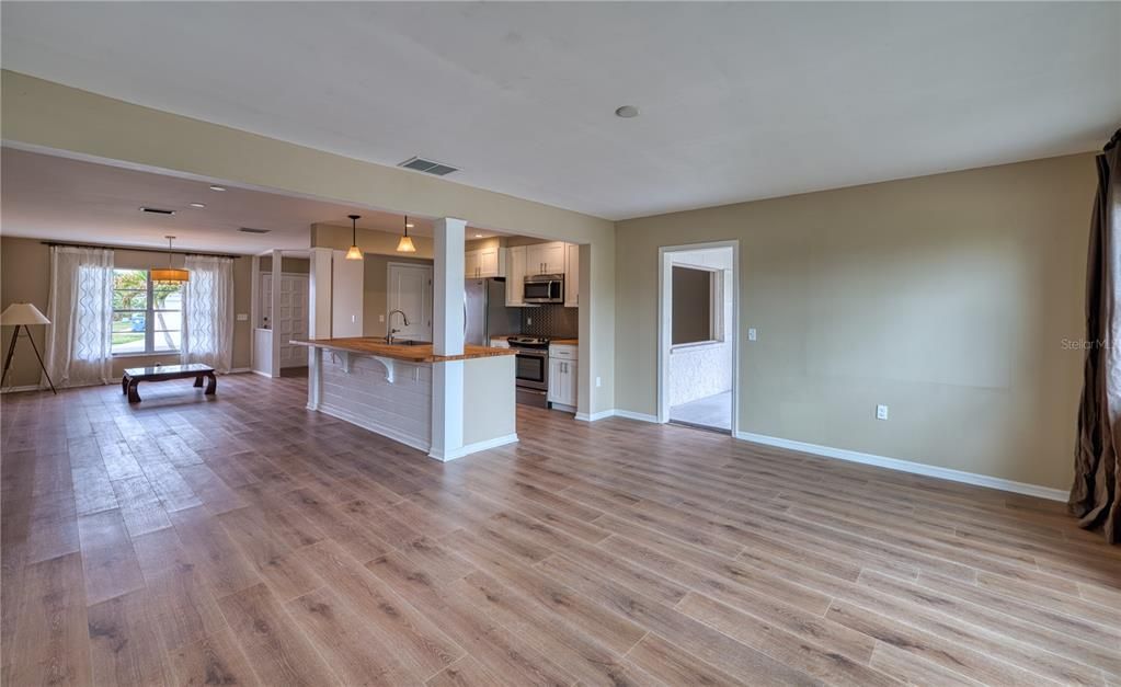 待售: $315,000 (3 贝兹, 2 浴室, 1692 平方英尺)