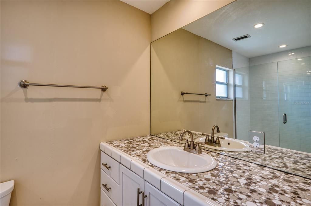 待售: $315,000 (3 贝兹, 2 浴室, 1692 平方英尺)