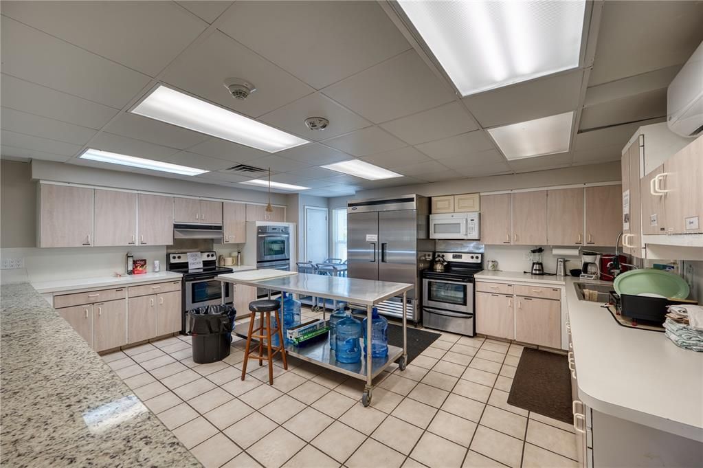 待售: $315,000 (3 贝兹, 2 浴室, 1692 平方英尺)