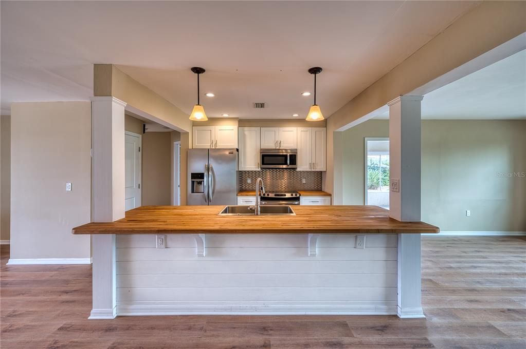 待售: $315,000 (3 贝兹, 2 浴室, 1692 平方英尺)