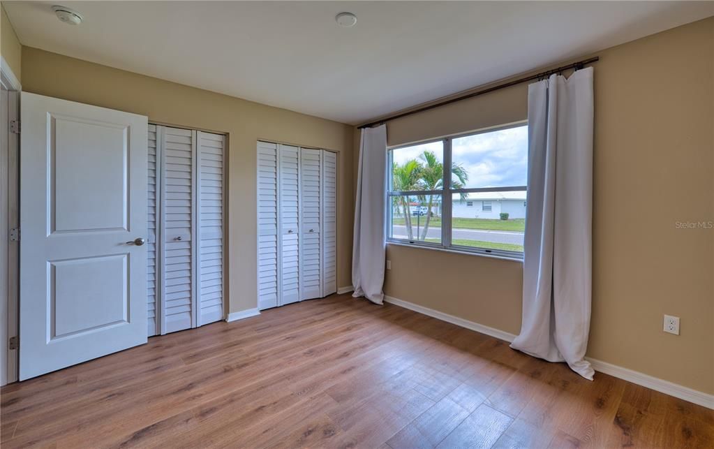 待售: $315,000 (3 贝兹, 2 浴室, 1692 平方英尺)