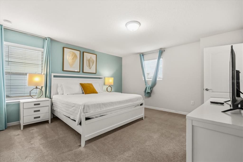 待售: $595,000 (6 贝兹, 4 浴室, 3142 平方英尺)