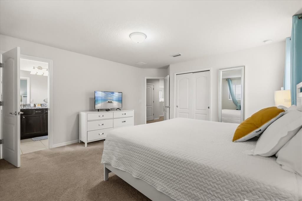 待售: $595,000 (6 贝兹, 4 浴室, 3142 平方英尺)