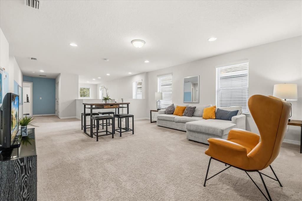 待售: $595,000 (6 贝兹, 4 浴室, 3142 平方英尺)