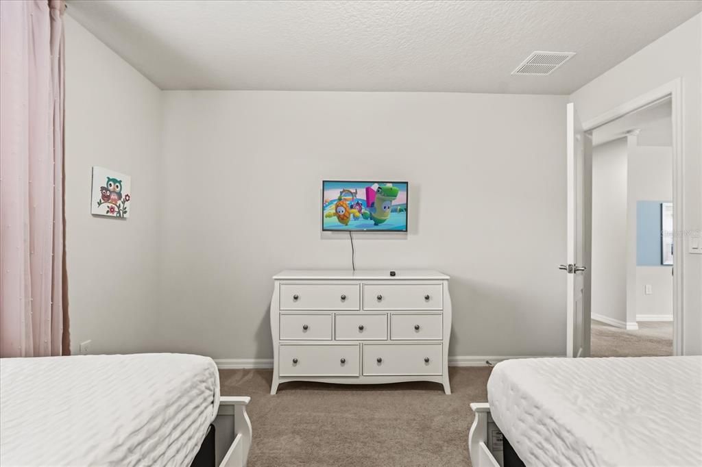 待售: $595,000 (6 贝兹, 4 浴室, 3142 平方英尺)