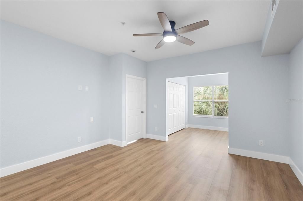 出租: $2,000 (2 贝兹, 2 浴室, 1209 平方英尺)