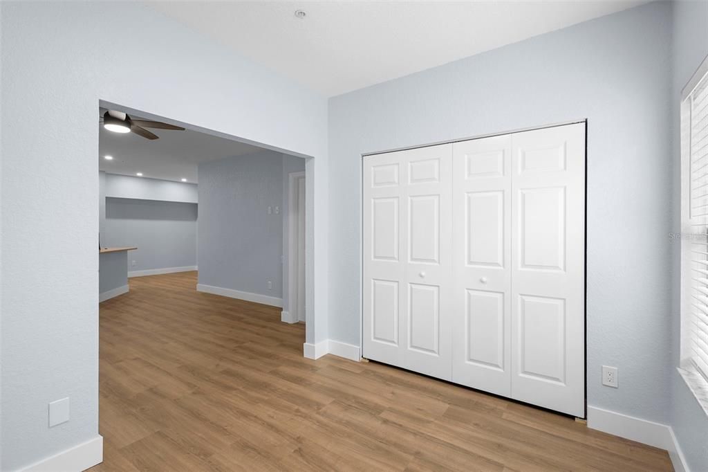 出租: $2,000 (2 贝兹, 2 浴室, 1209 平方英尺)