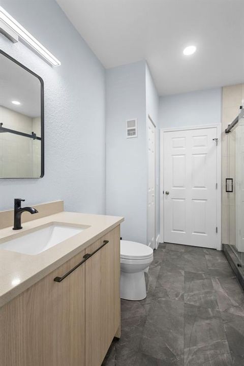 出租: $2,000 (2 贝兹, 2 浴室, 1209 平方英尺)