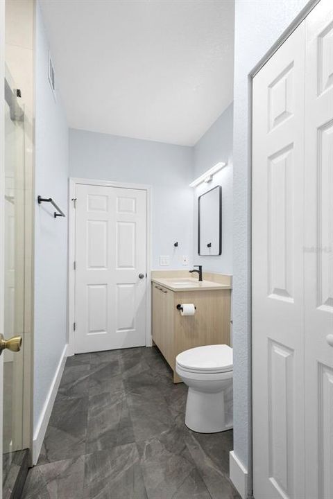 出租: $2,000 (2 贝兹, 2 浴室, 1209 平方英尺)