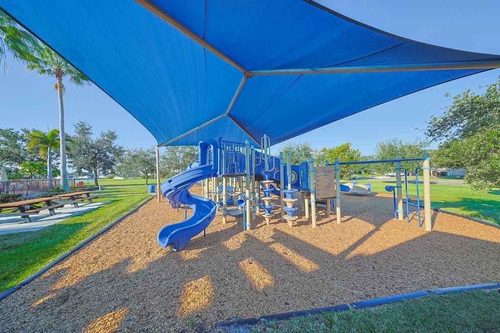 待售: $415,000 (4 贝兹, 2 浴室, 2346 平方英尺)