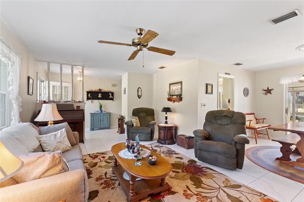 For Sale: $340,000 (3 beds, 2 baths, 1741 Square Feet)