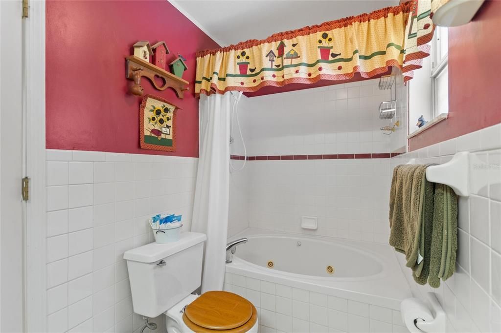 For Sale: $340,000 (3 beds, 2 baths, 1741 Square Feet)