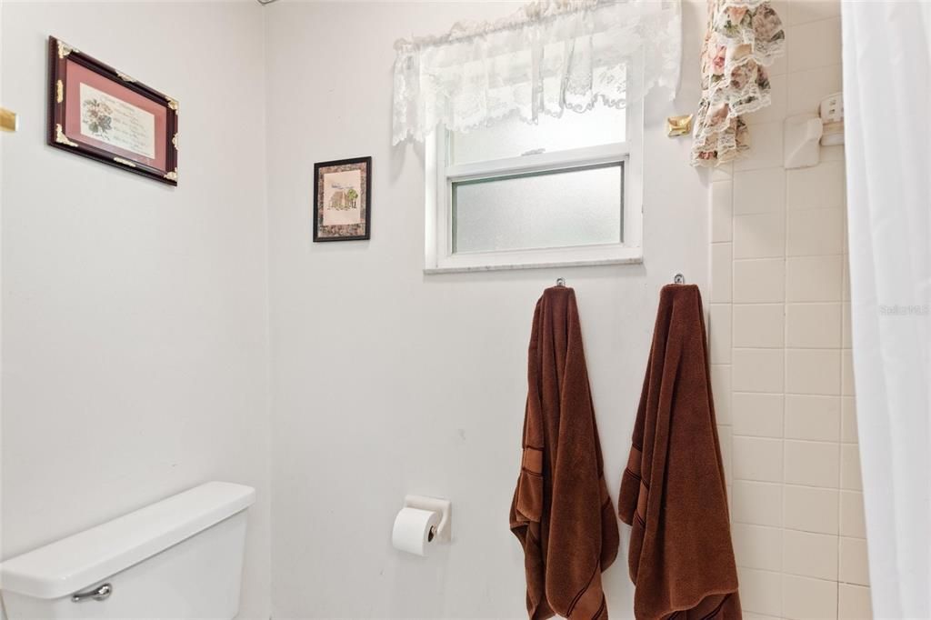 For Sale: $340,000 (3 beds, 2 baths, 1741 Square Feet)