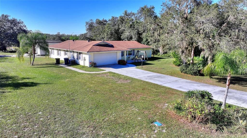 For Sale: $340,000 (3 beds, 2 baths, 1741 Square Feet)