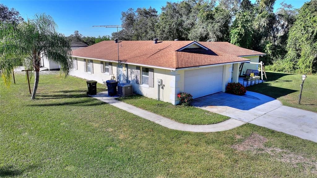 For Sale: $340,000 (3 beds, 2 baths, 1741 Square Feet)