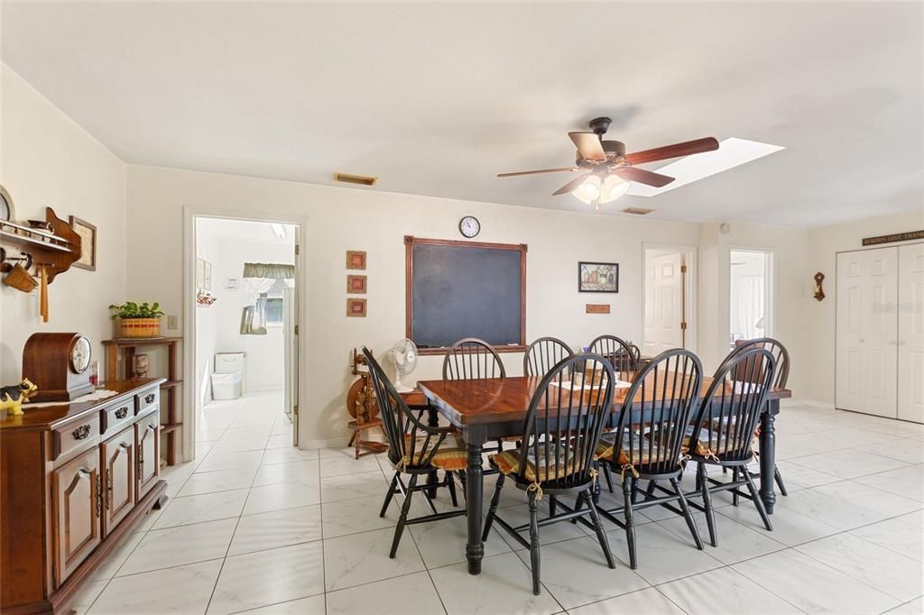 For Sale: $340,000 (3 beds, 2 baths, 1741 Square Feet)
