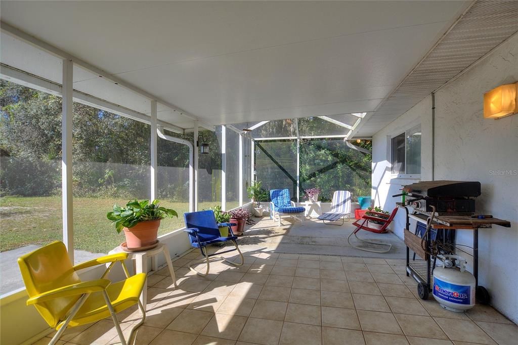 For Sale: $340,000 (3 beds, 2 baths, 1741 Square Feet)