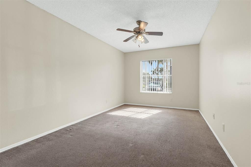 Active With Contract: $140,000 (2 beds, 2 baths, 1006 Square Feet)