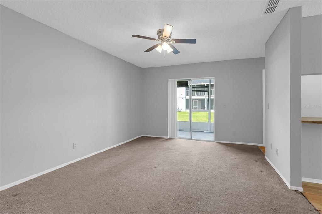 Active With Contract: $140,000 (2 beds, 2 baths, 1006 Square Feet)