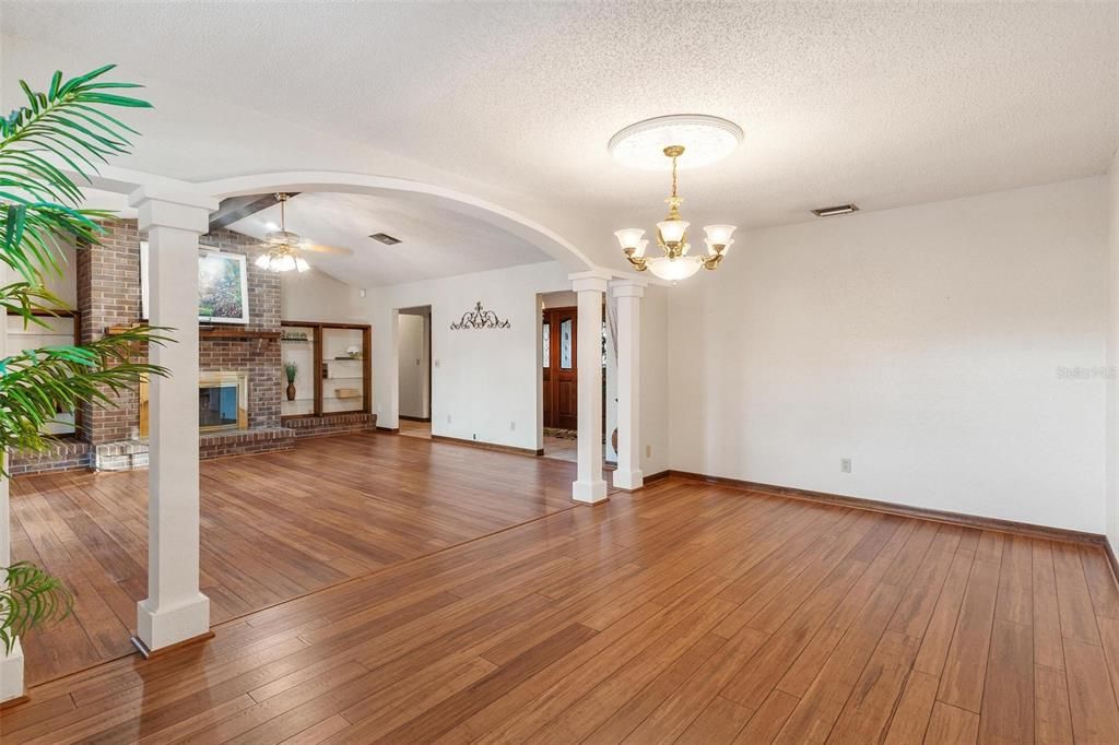 待售: $439,000 (3 贝兹, 2 浴室, 2027 平方英尺)