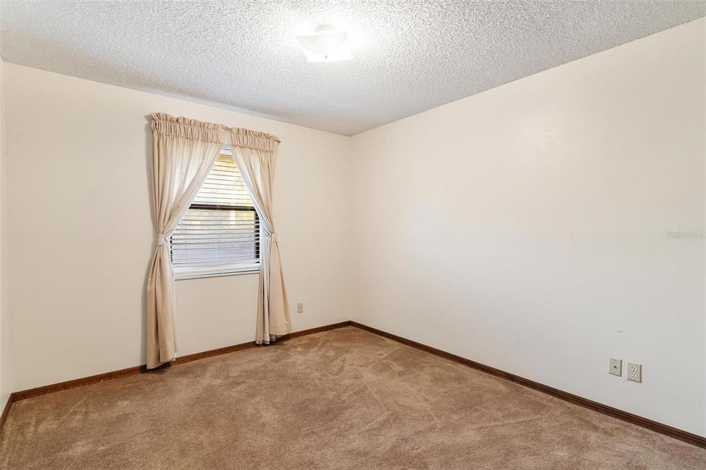 待售: $439,000 (3 贝兹, 2 浴室, 2027 平方英尺)