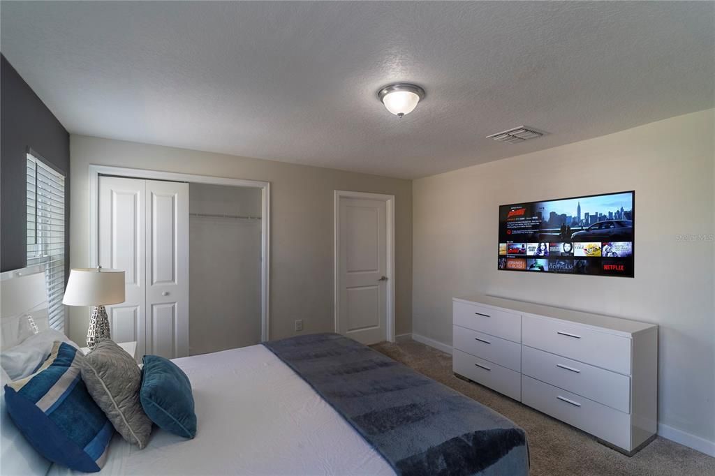 На продажу: $449,800 (4 спален, 3 ванн, 1914 Квадратных фут)