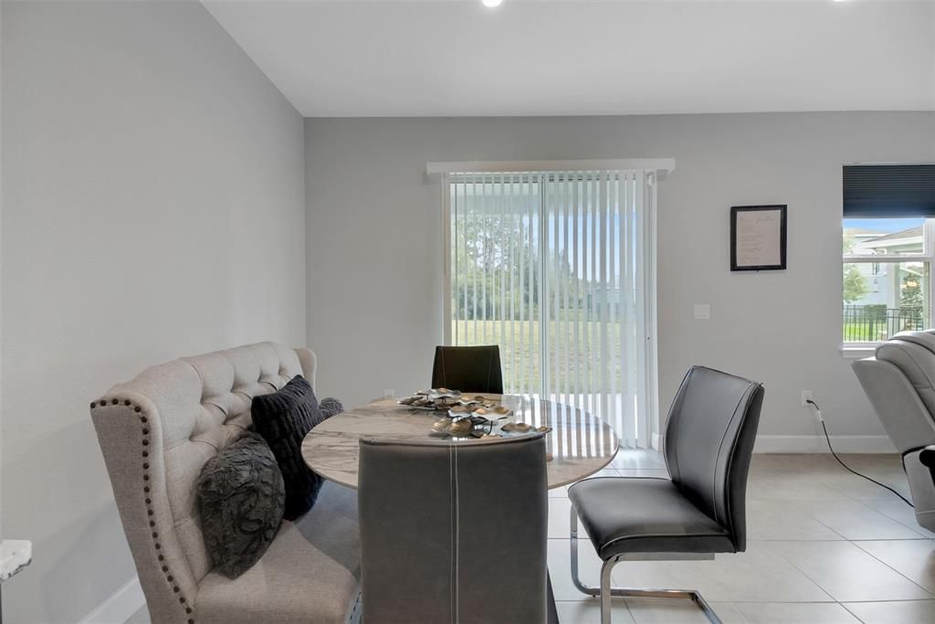 待售: $355,000 (3 贝兹, 2 浴室, 1909 平方英尺)