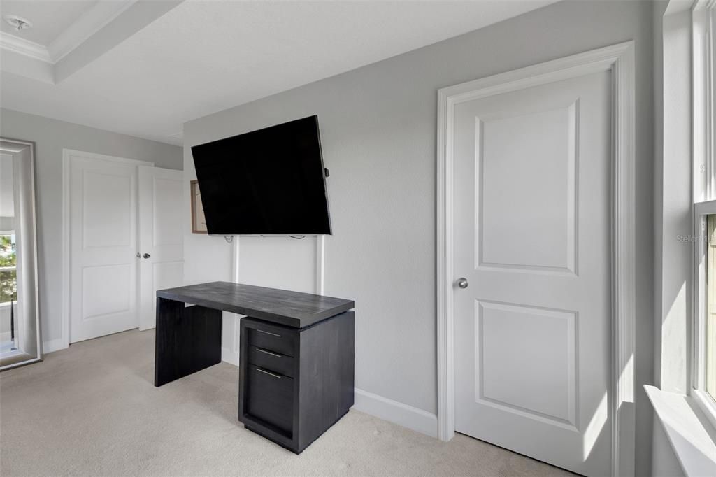 待售: $355,000 (3 贝兹, 2 浴室, 1909 平方英尺)