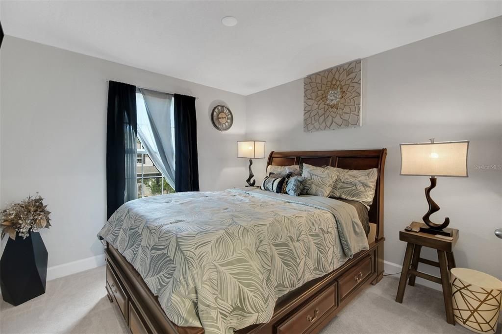 待售: $355,000 (3 贝兹, 2 浴室, 1909 平方英尺)