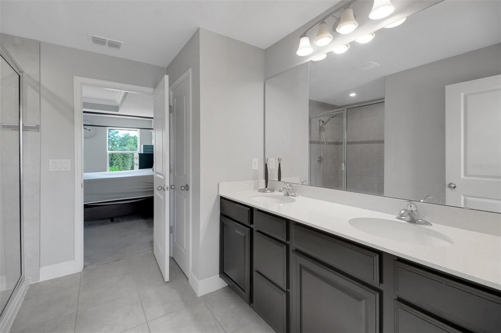 待售: $355,000 (3 贝兹, 2 浴室, 1909 平方英尺)