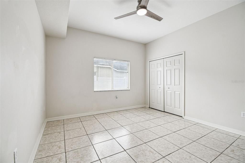 For Sale: $439,900 (6 beds, 2 baths, 3035 Square Feet)