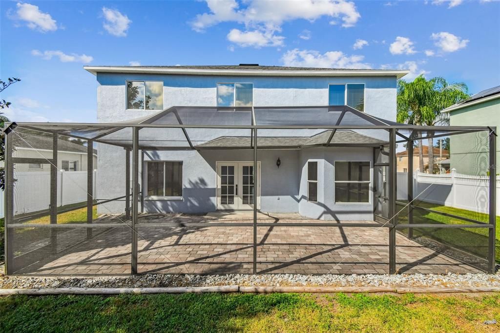 For Sale: $439,900 (6 beds, 2 baths, 3035 Square Feet)