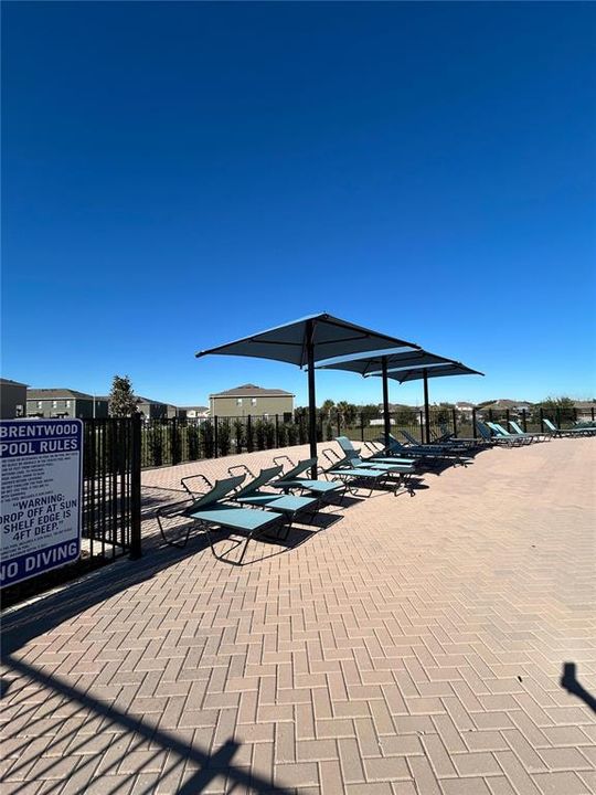 For Sale: $300,000 (3 beds, 2 baths, 1464 Square Feet)