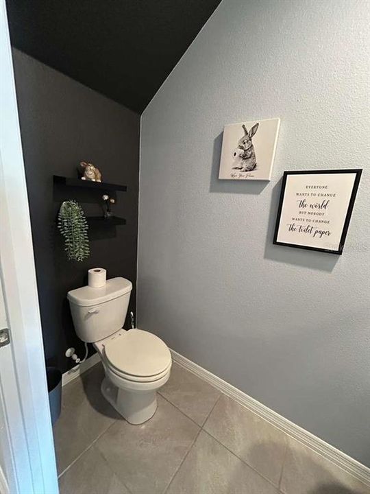 For Sale: $300,000 (3 beds, 2 baths, 1464 Square Feet)