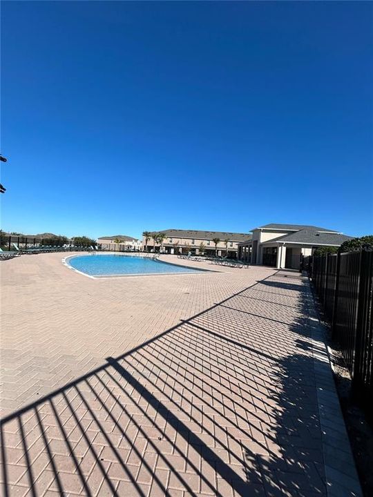 For Sale: $300,000 (3 beds, 2 baths, 1464 Square Feet)