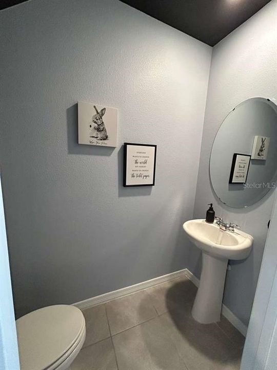 For Sale: $300,000 (3 beds, 2 baths, 1464 Square Feet)