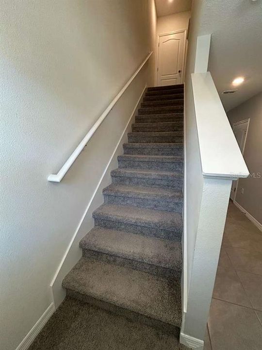 For Sale: $300,000 (3 beds, 2 baths, 1464 Square Feet)