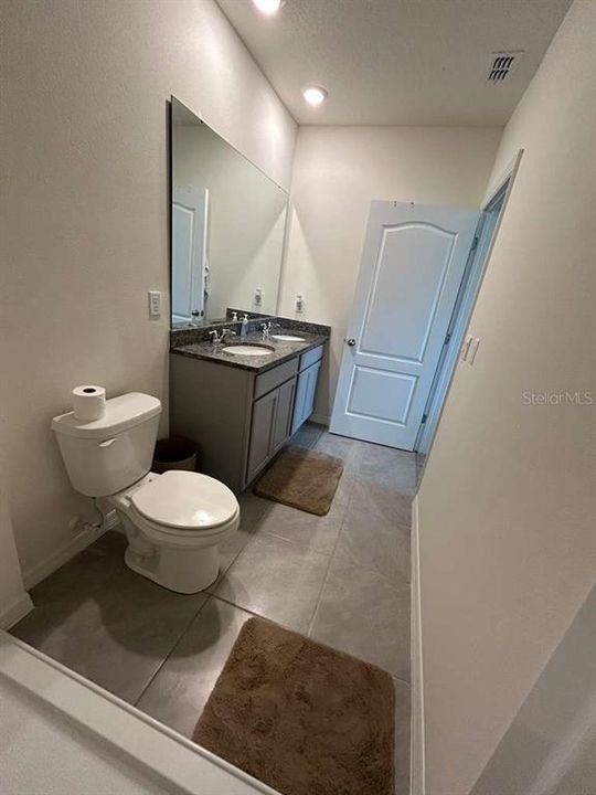 For Sale: $300,000 (3 beds, 2 baths, 1464 Square Feet)