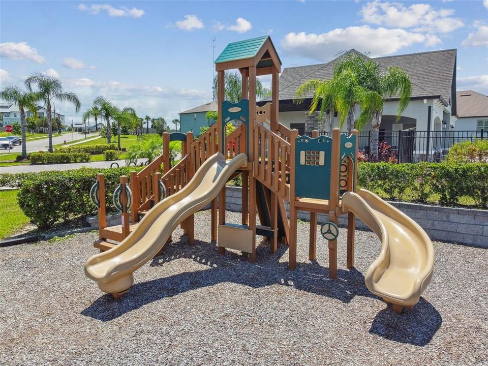 待售: $645,000 (4 贝兹, 4 浴室, 2958 平方英尺)